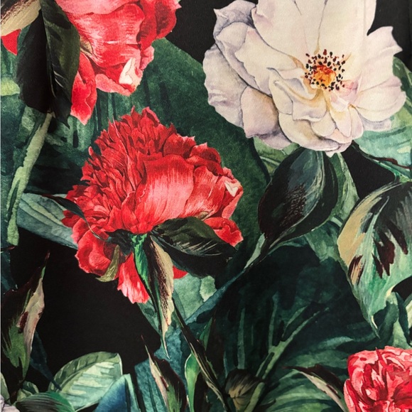 Alexia Admor Red and Green Floral One-Shoulder Dress - Picture 7 of 9